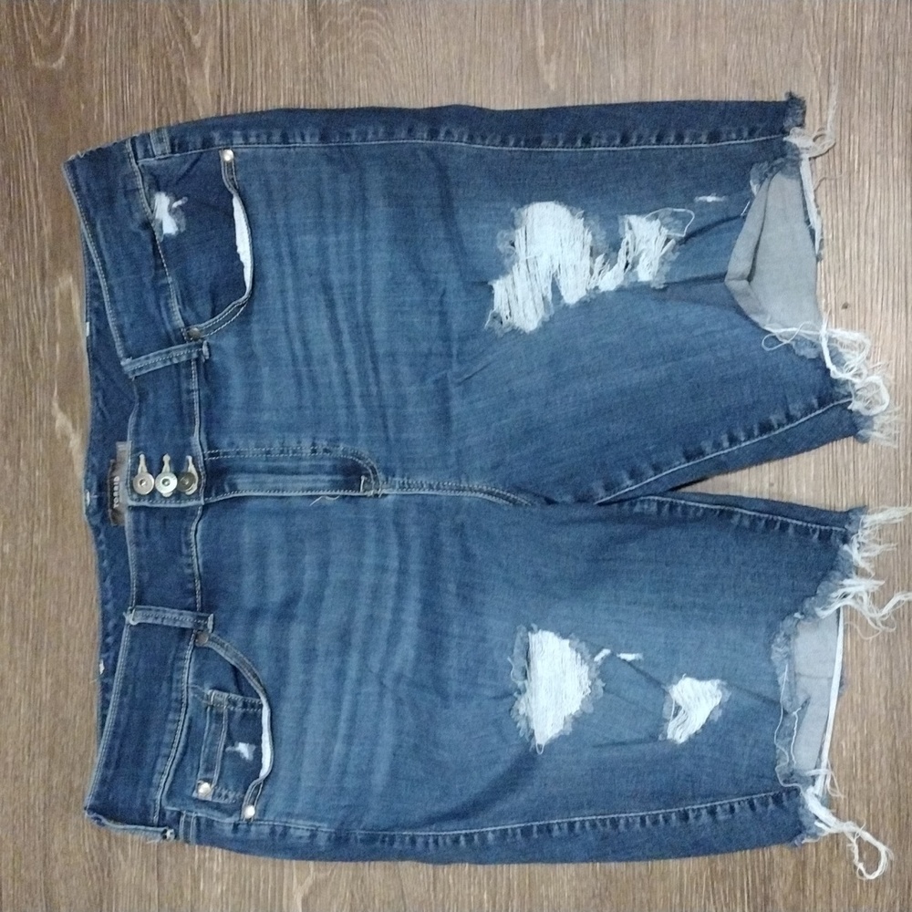 Torrid Destroyed Thigh Raw Hem Stretch Denim Jeans 24